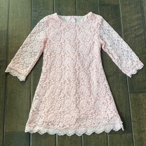 ❤️3/$30 2Bunnies Lace Flower 3/4 Sleeve Dress